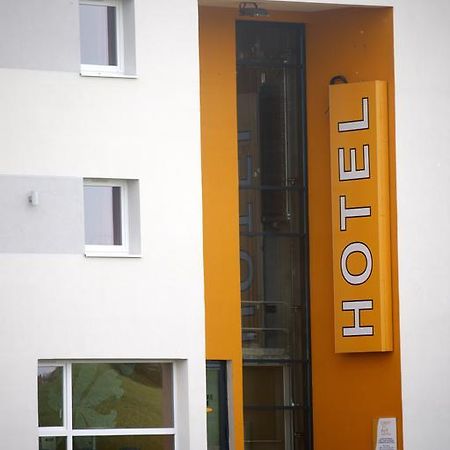 Sweet And Smart Sarreguemines - Hambach Hotel Exterior photo